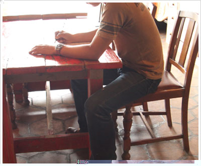 UES �f�j���R���e�X�g�@�G���g���[