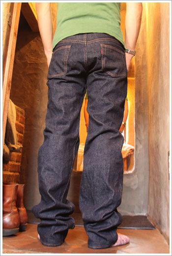 UES �f�j���X�^�[�g�L�����y�[��